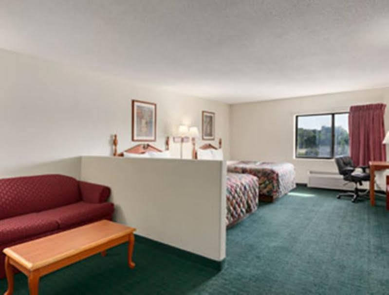 Готель Super 8 By Wyndham Chicago/Rosemont/O'Hare/Se River Grove Екстер'єр фото